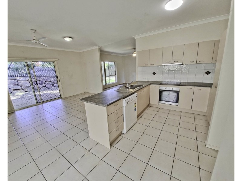 22 Holliday Drive, Edens Landing QLD 4207
