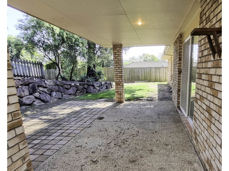22 Holliday Drive, Edens Landing QLD 4207