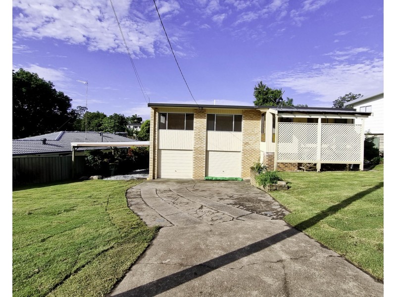 42 Dandar Drive, Southport QLD 4215