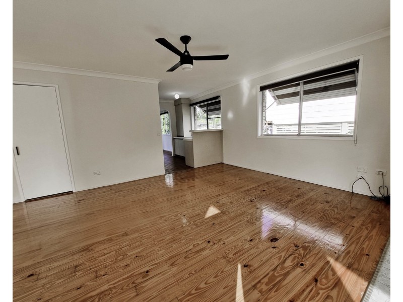 42 Dandar Drive, Southport QLD 4215