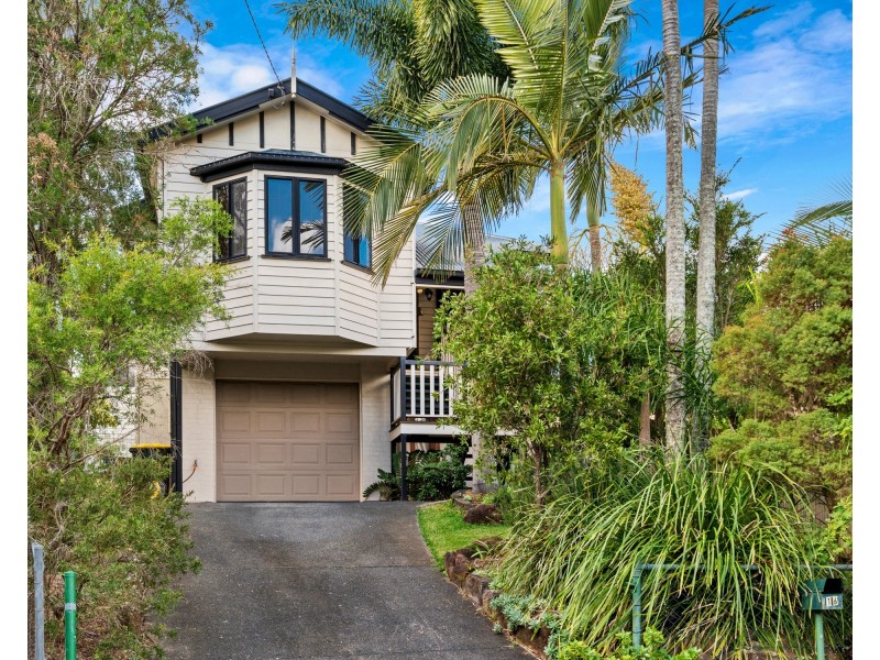 16 Oakley Street, Manly QLD 4179