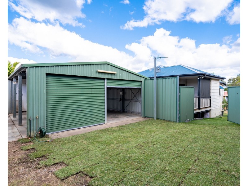 16 Oakley Street, Manly QLD 4179