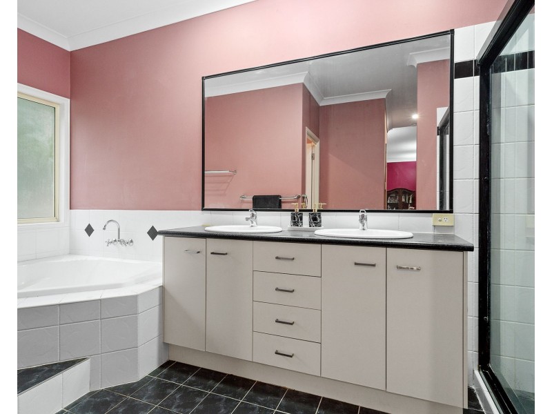 71 Outlook Terrace, Ferny Grove QLD 4055