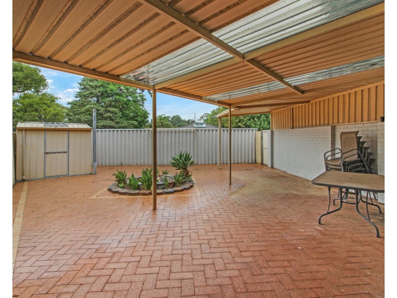 1/2 Elmslie Street, Orelia WA 6167