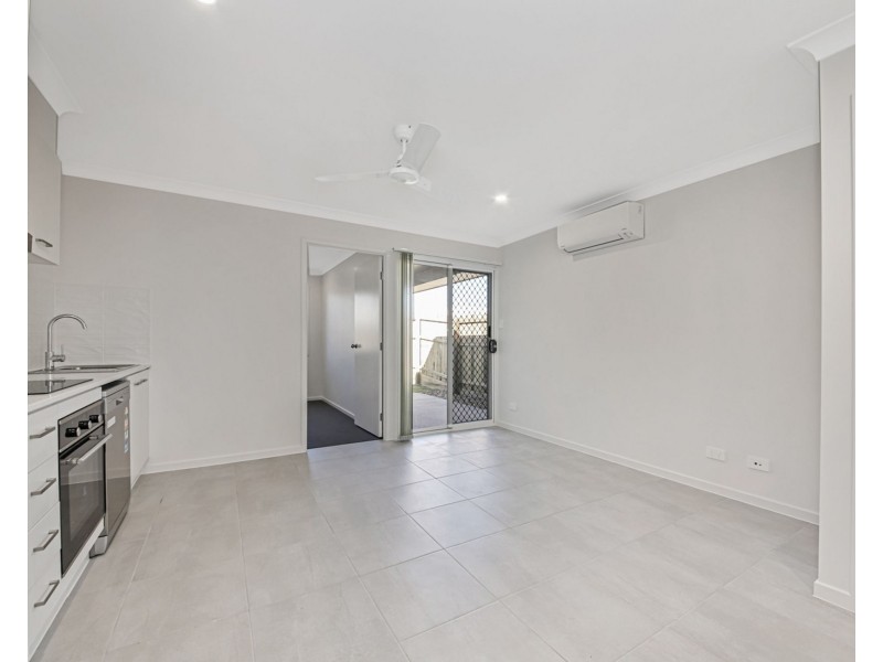 2/18 Galatea, Burpengary QLD 4505