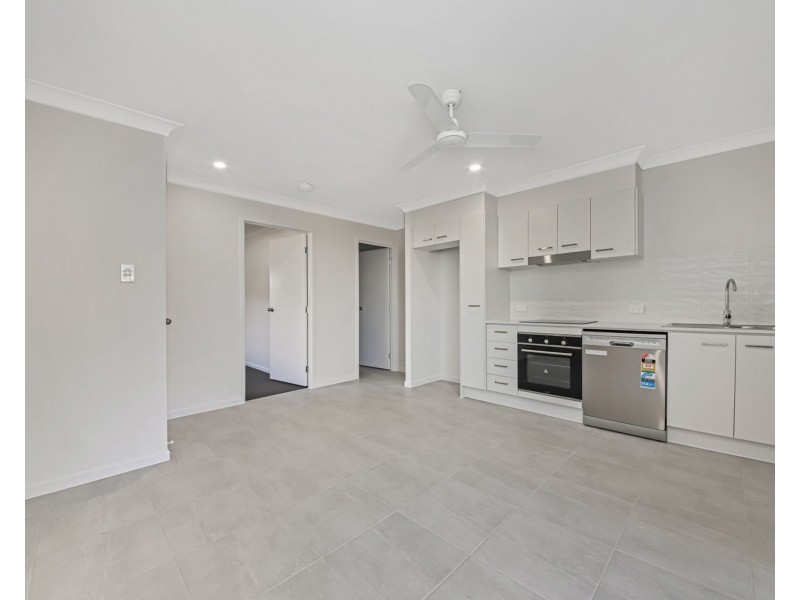 2/18 Galatea, Burpengary QLD 4505