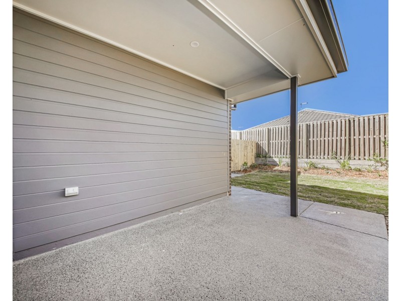 2/18 Galatea, Burpengary QLD 4505