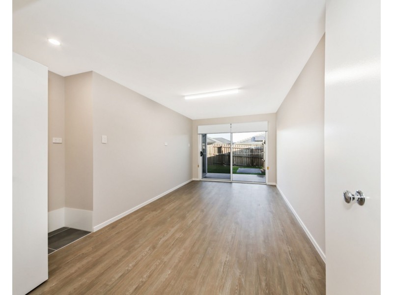 11 Neumann Drive, Yarrabilba QLD 4207