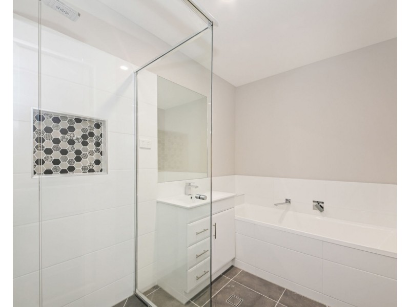 11 Neumann Drive, Yarrabilba QLD 4207