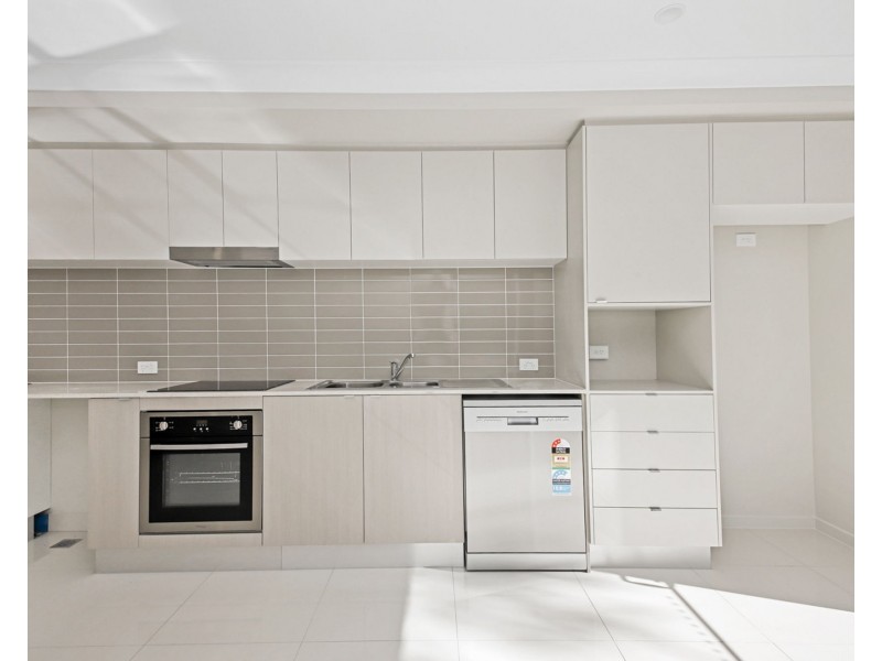 2/22 TASH COURT, Waterford West QLD 4133