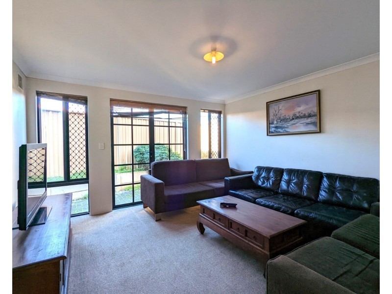 (ROOM 2) 2/4 Holford Way, Wilson WA 6107