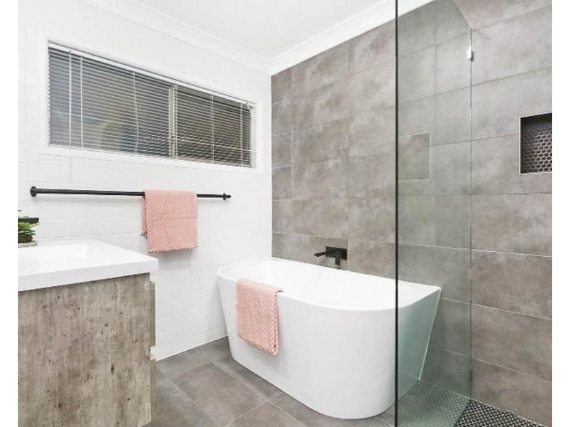 67 View Cres, Arana Hills QLD 4054