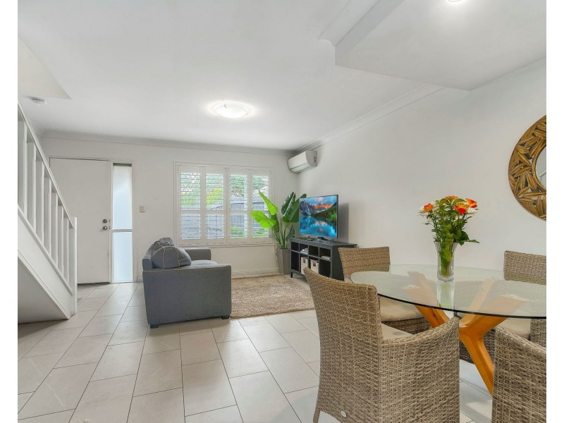 4/17 Hants Street, Hamilton QLD 4007