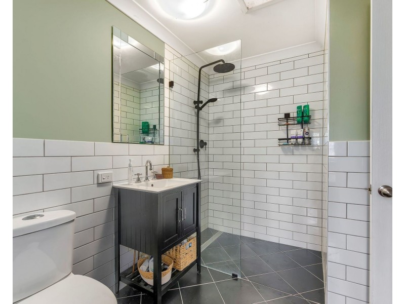 4/17 Hants Street, Hamilton QLD 4007