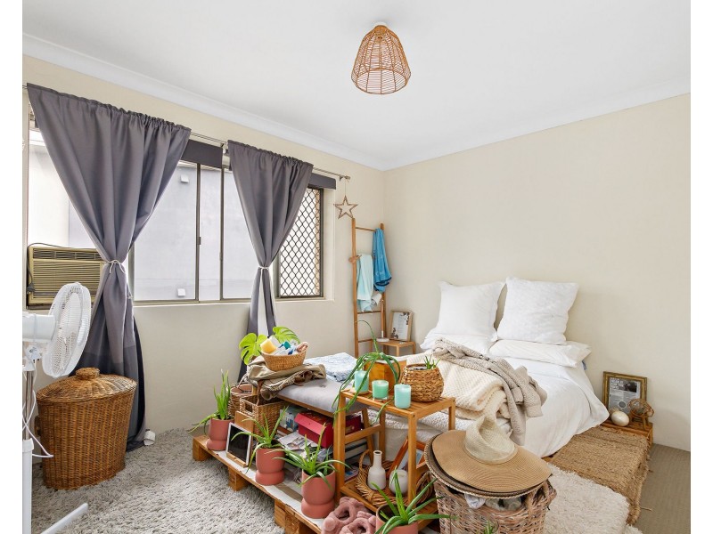 4/4 Lutana Street, Stafford QLD 4053