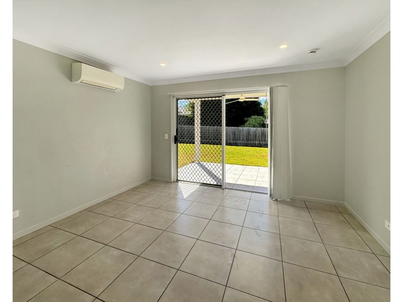 1/4 Radmila Court, Bellbird Park QLD 4300