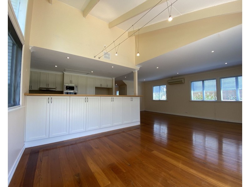 5 Douglas Street, Sherwood QLD 4075