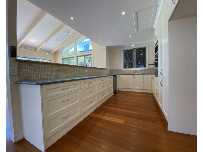 5 Douglas Street, Sherwood QLD 4075