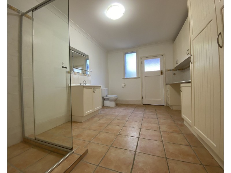 5 Douglas Street, Sherwood QLD 4075