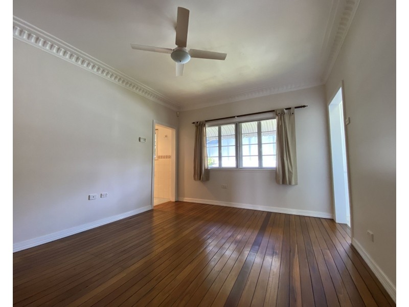 5 Douglas Street, Sherwood QLD 4075