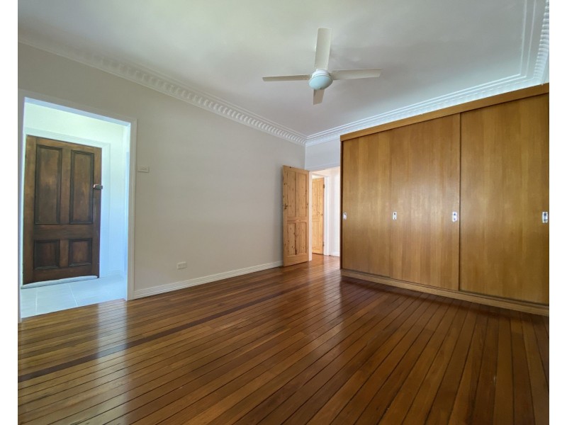 5 Douglas Street, Sherwood QLD 4075