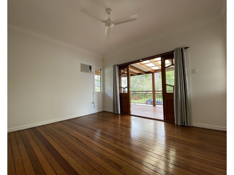 5 Douglas Street, Sherwood QLD 4075