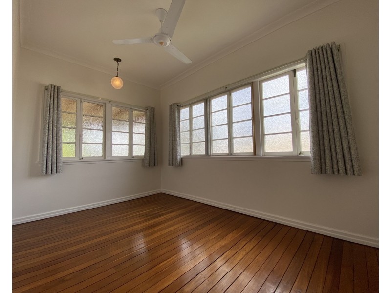 5 Douglas Street, Sherwood QLD 4075