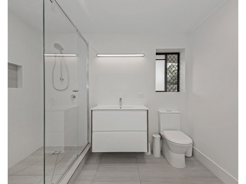 202 Patricks Road, Ferny Hills QLD 4055