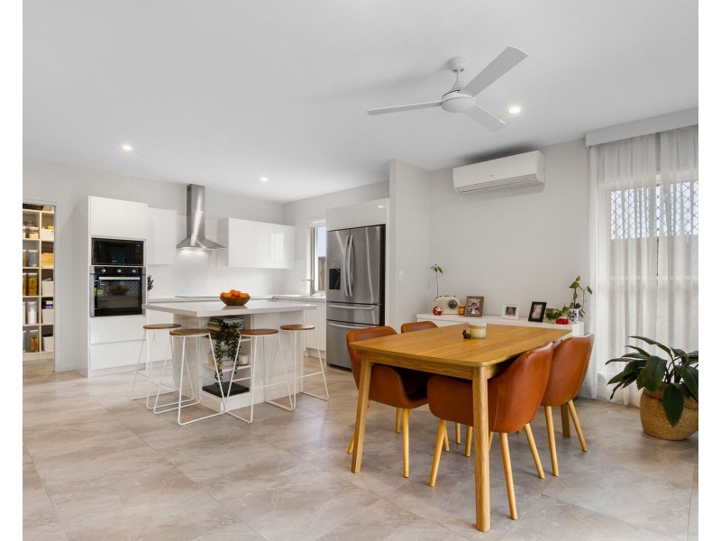 86 Crest Street, Narangba QLD 4504