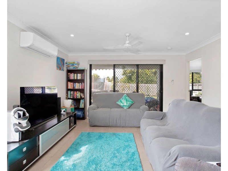 2M Mansfield Drive, Beaconsfield QLD 4740