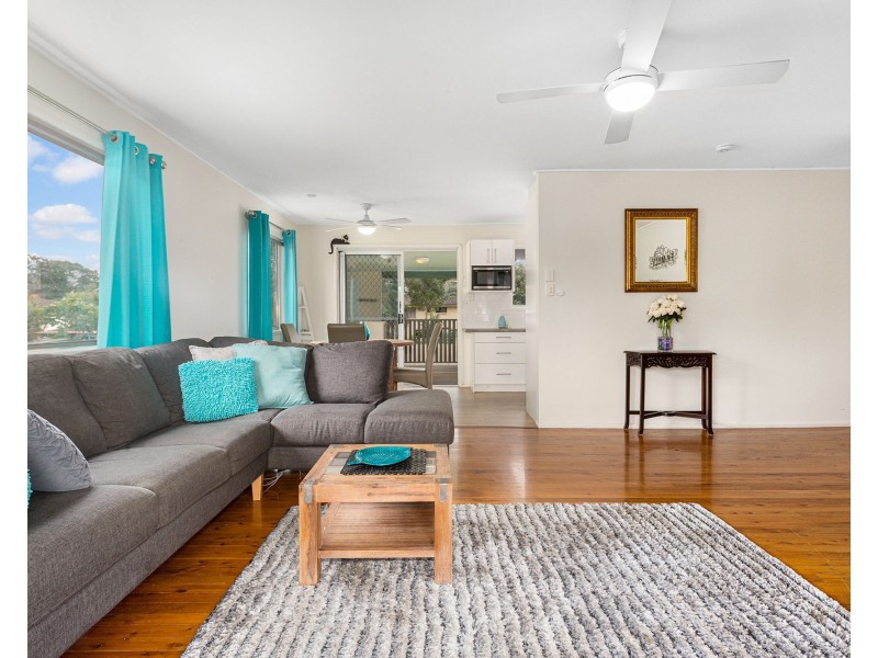 16 Stephen Street, Albany Creek QLD 4035