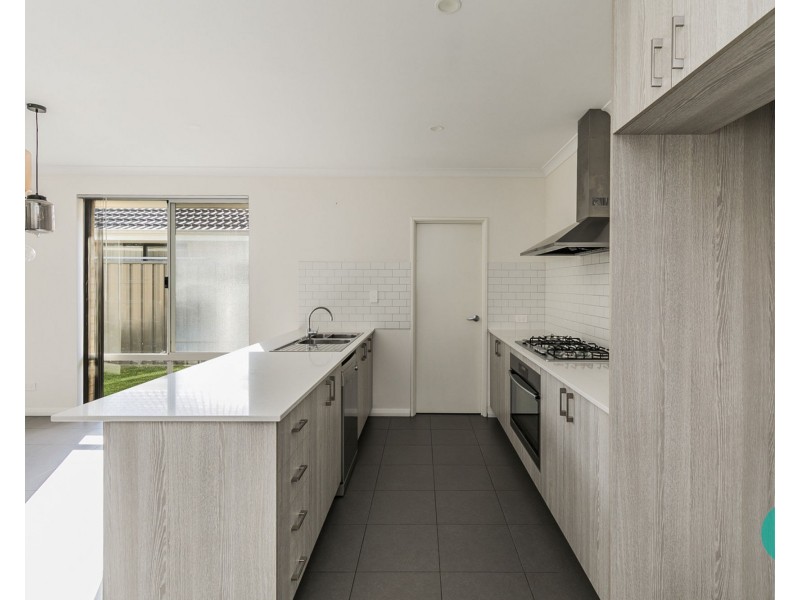 56 Mornington Crescent, Wandi WA 6167