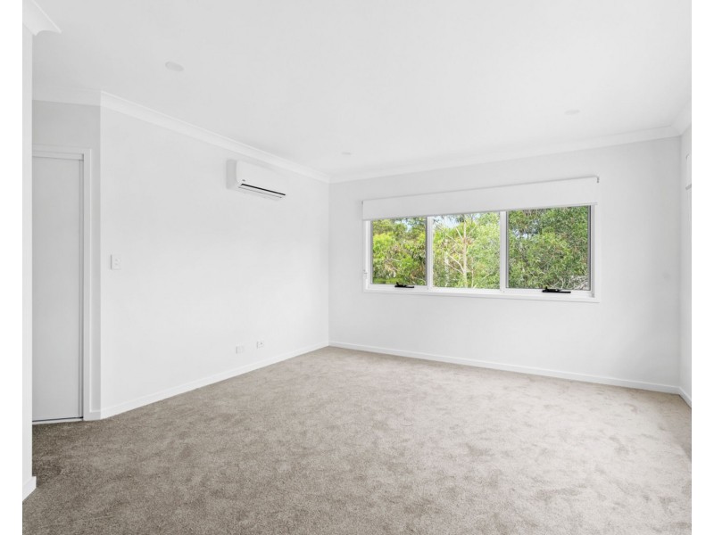 2/3 Greenway Blvd, Maudsland QLD 4210