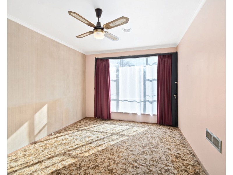 18 Cartledge Way, Sale VIC 3850