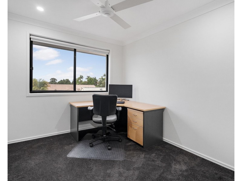 4/108 Meadowlands Road, Carina QLD 4152