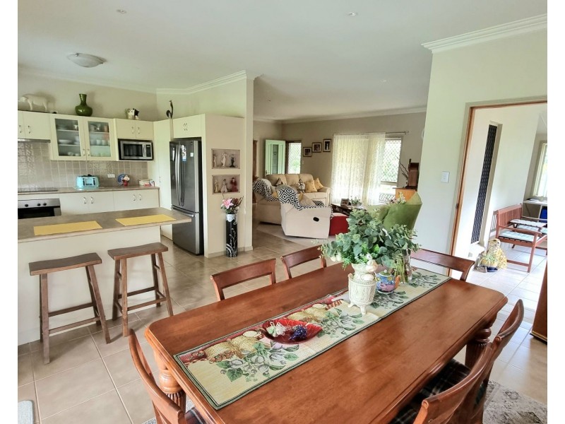 51 Lawson Rd, Pie Creek QLD 4570