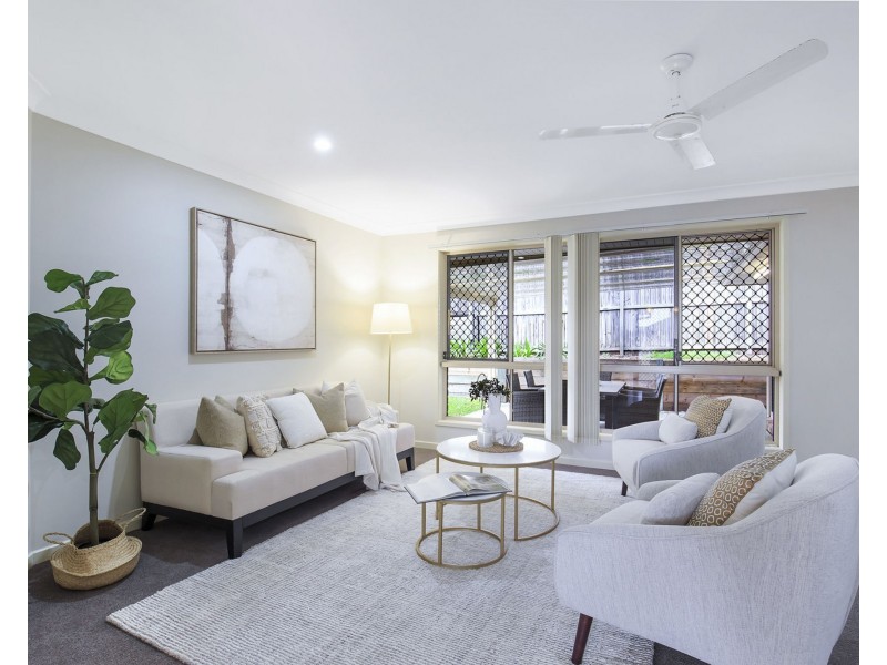 17 Shearwater Close, Albany Creek QLD 4035