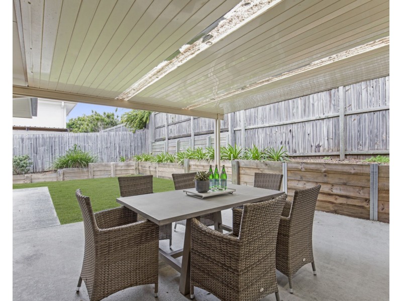 17 Shearwater Close, Albany Creek QLD 4035