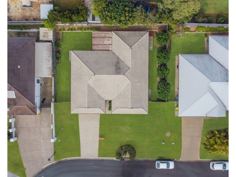 17 Shearwater Close, Albany Creek QLD 4035