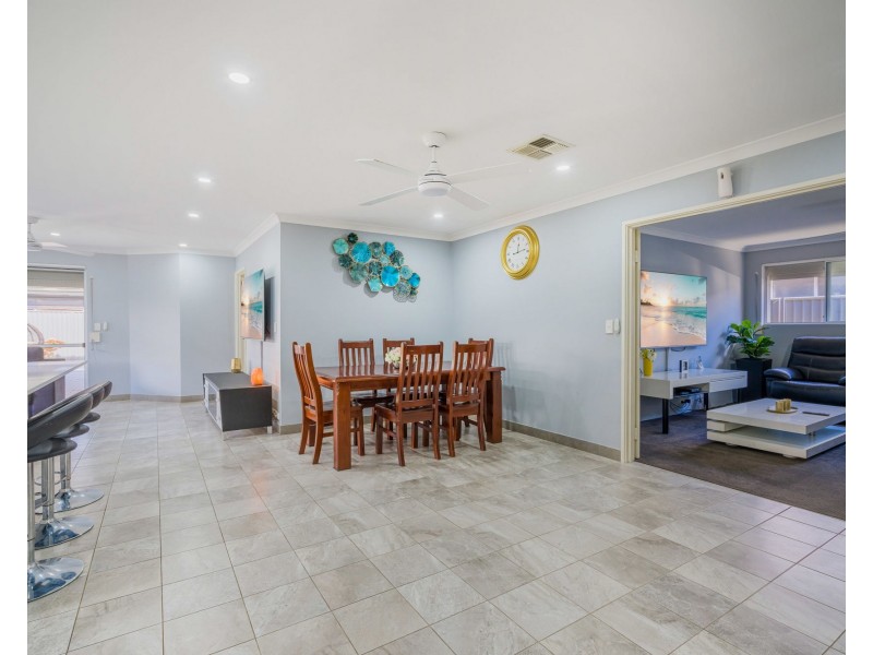 3 summerville boulevard, Caversham WA 6055