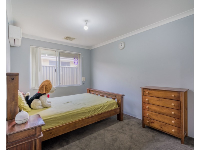 3 summerville boulevard, Caversham WA 6055