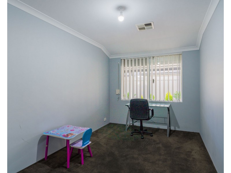 3 summerville boulevard, Caversham WA 6055