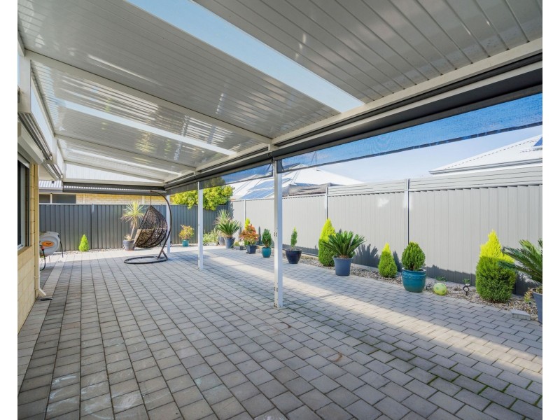 3 summerville boulevard, Caversham WA 6055