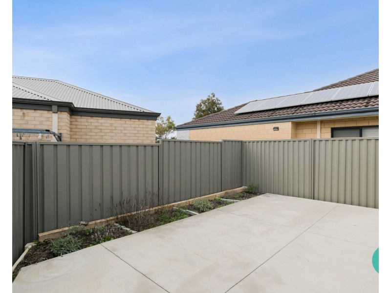 51c Magdalen Loop, Piara Waters WA 6112