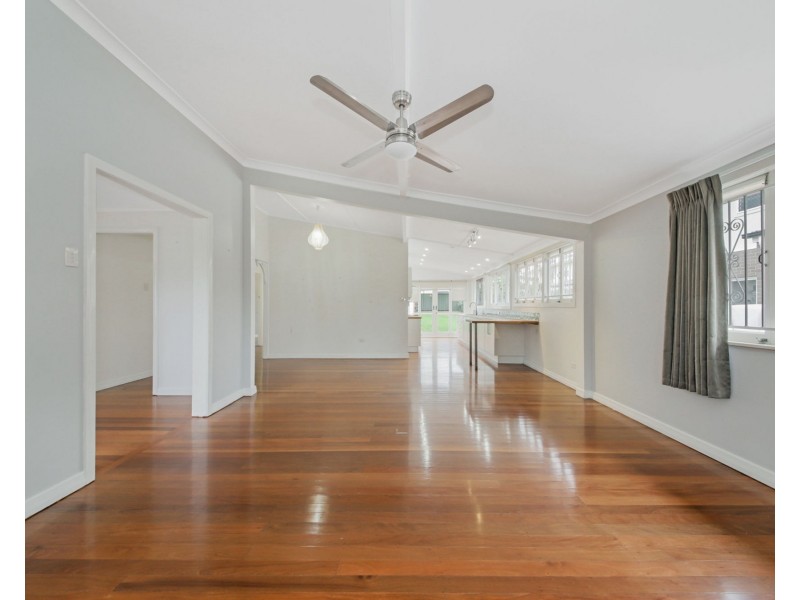 6 Kilburn Street, Chermside QLD 4032