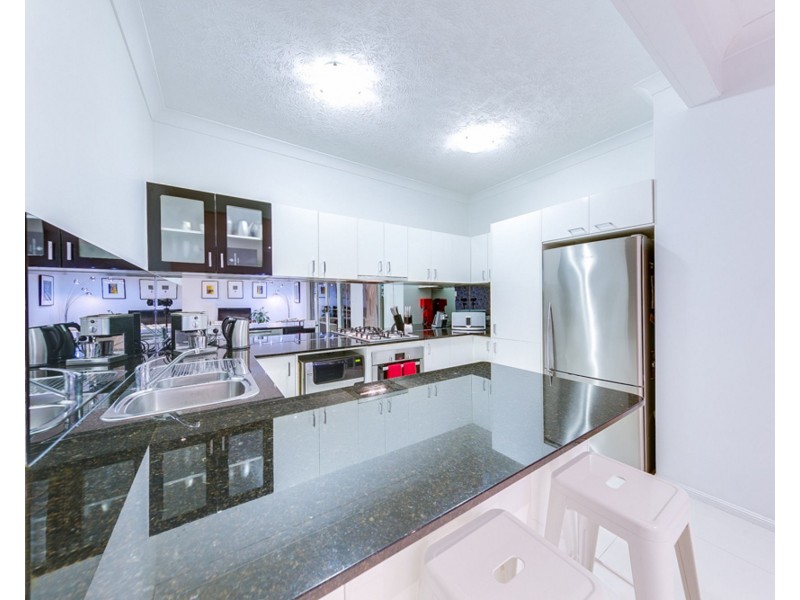 13/654 Kingsford Smith Drive, Hamilton QLD 4007