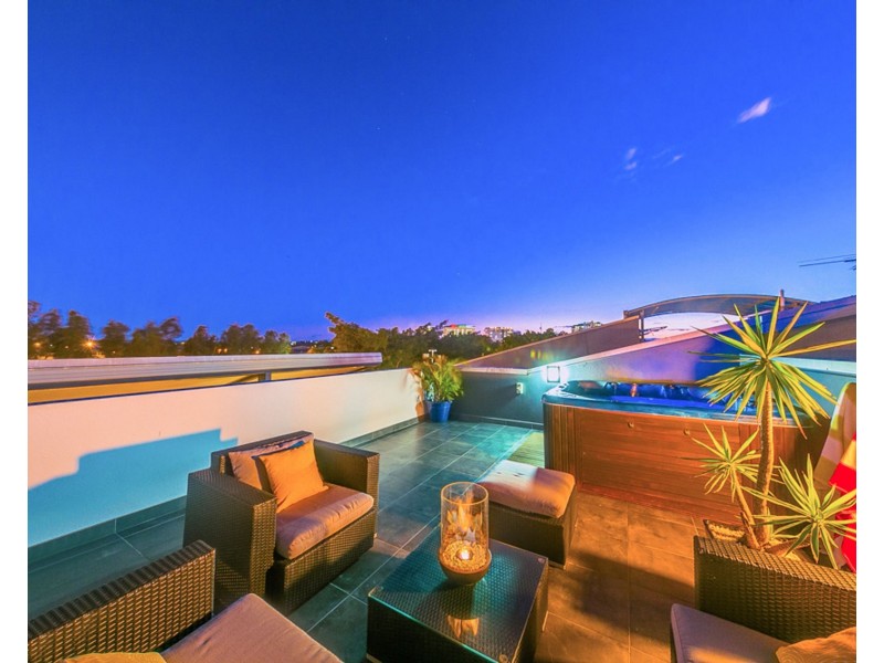 13/654 Kingsford Smith Drive, Hamilton QLD 4007