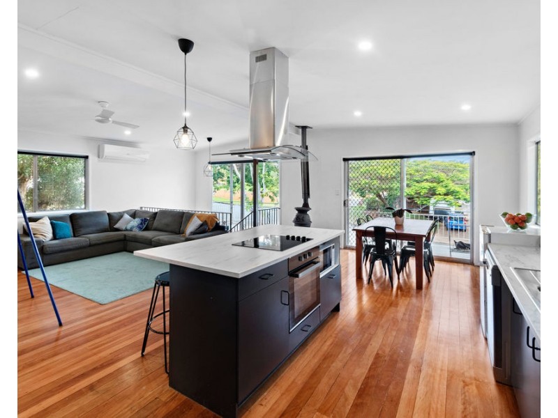 30 Plateau Parade, Bray Park QLD 4500