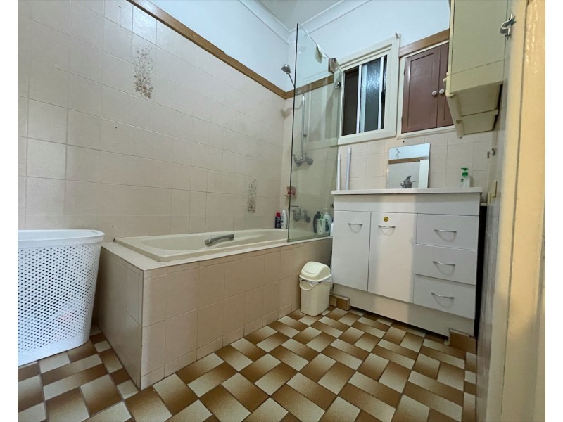 455 knutsford avenue, Kewdale WA 6105