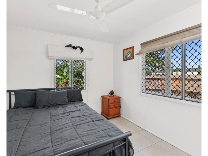 2 Yara Street, Bayview Heights QLD 4868
